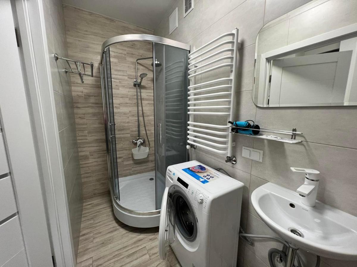 Transfer Apartament І.Franka 59 Lviv Exterior photo